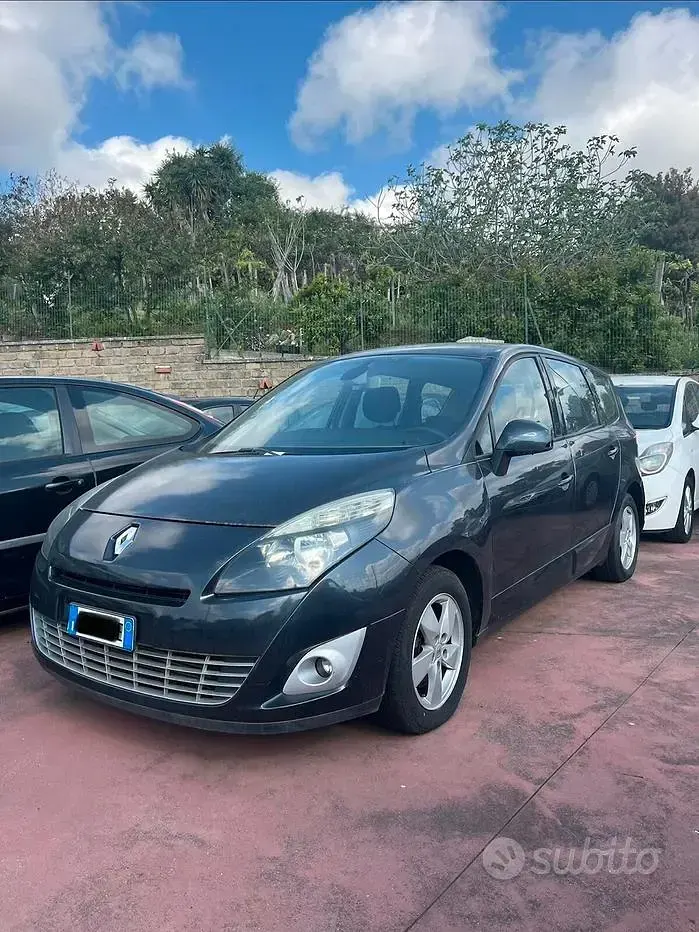 Usata Renault Scenic E-Tech Dynamique 110 CV (80 kW) 2010 Grigio Monovolume
