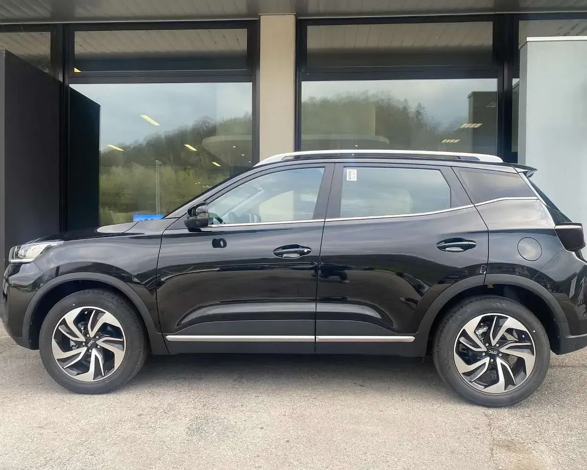 Nuova EMC SEI 147 CV (108 kW) 2026 Nero SUV