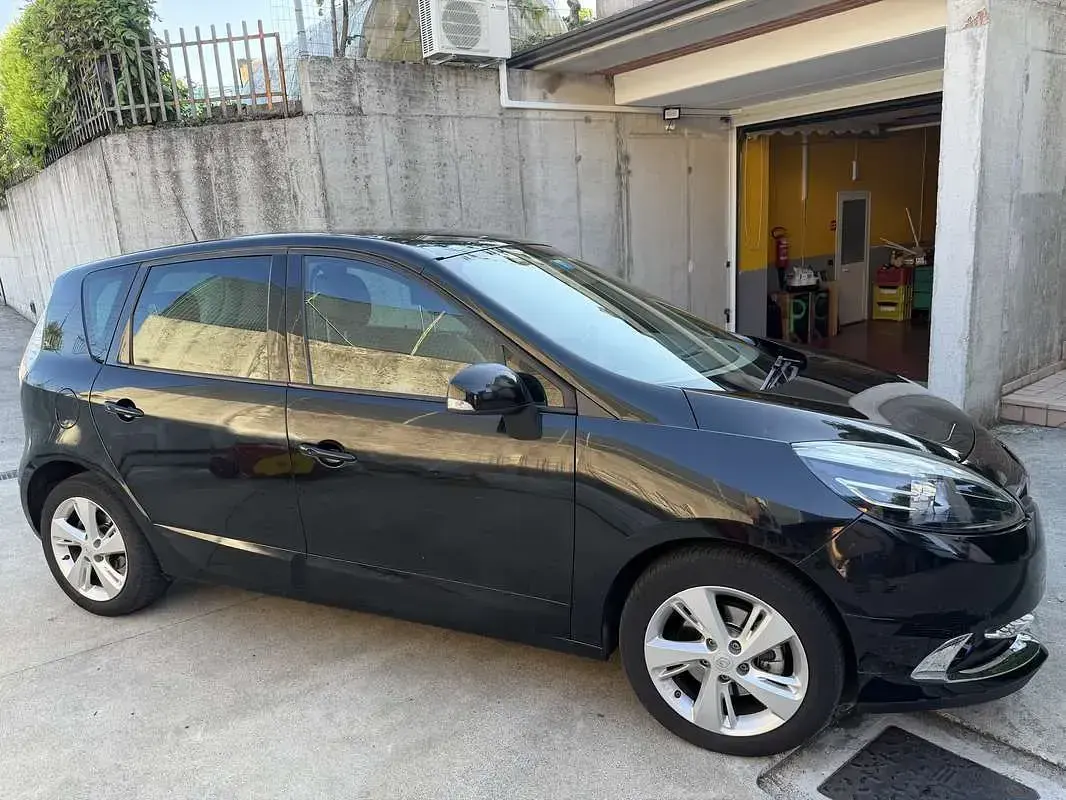 Usata Renault Scénic 110 CV (80 kW) 2015 Monovolume