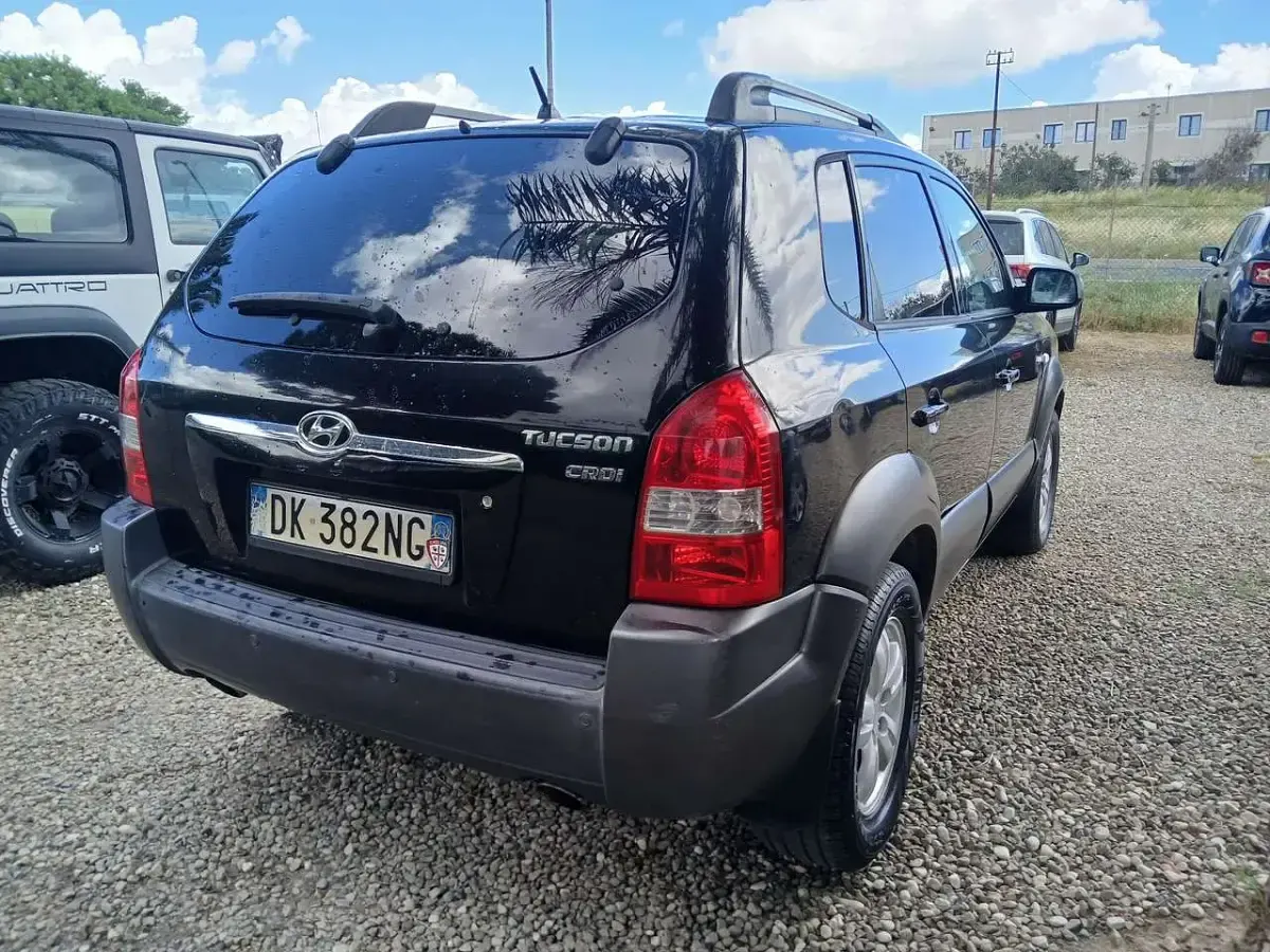 Usata Hyundai Tucson Active 140 CV (102 kW) 2007 Nero SUV