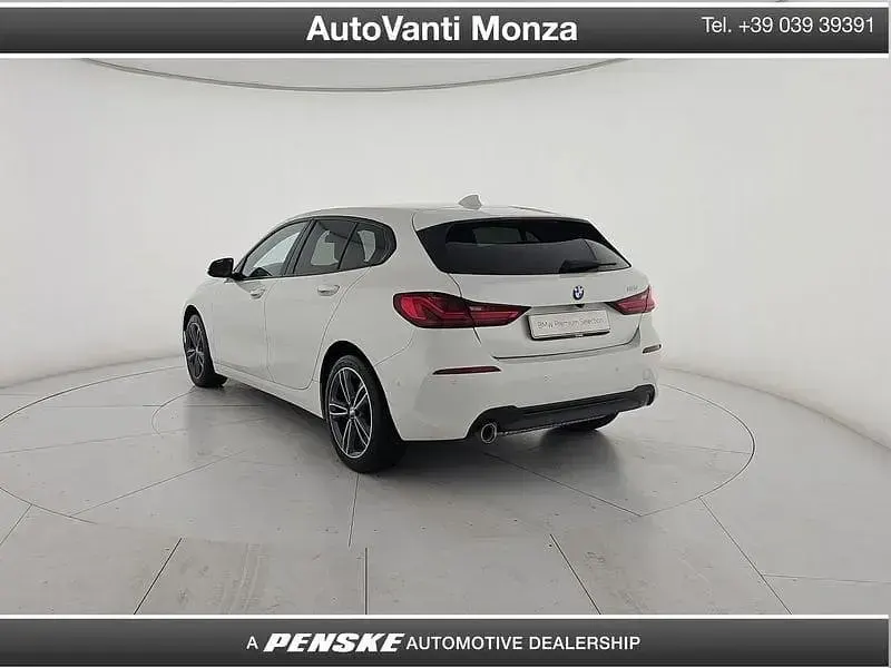 Usata BMW 118 Sport Line 140 CV (102 kW) 2019 Bianco Utilitaria