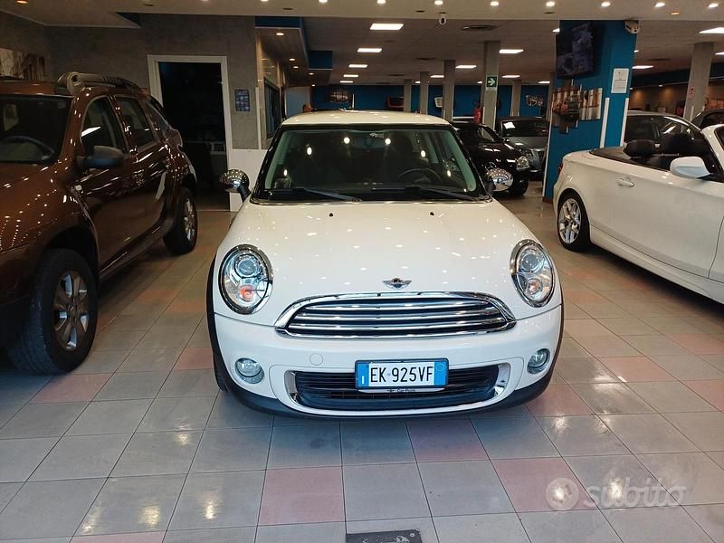 Usata Mini ONE 75 CV (55 kW) 2012 Beige Utilitaria