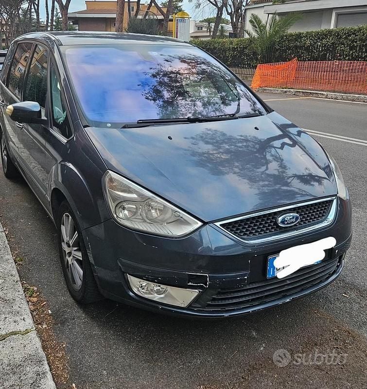 Grigio Usata 2009 Ford Galaxy Monovolume | 4500 € - Immagine 1/4
