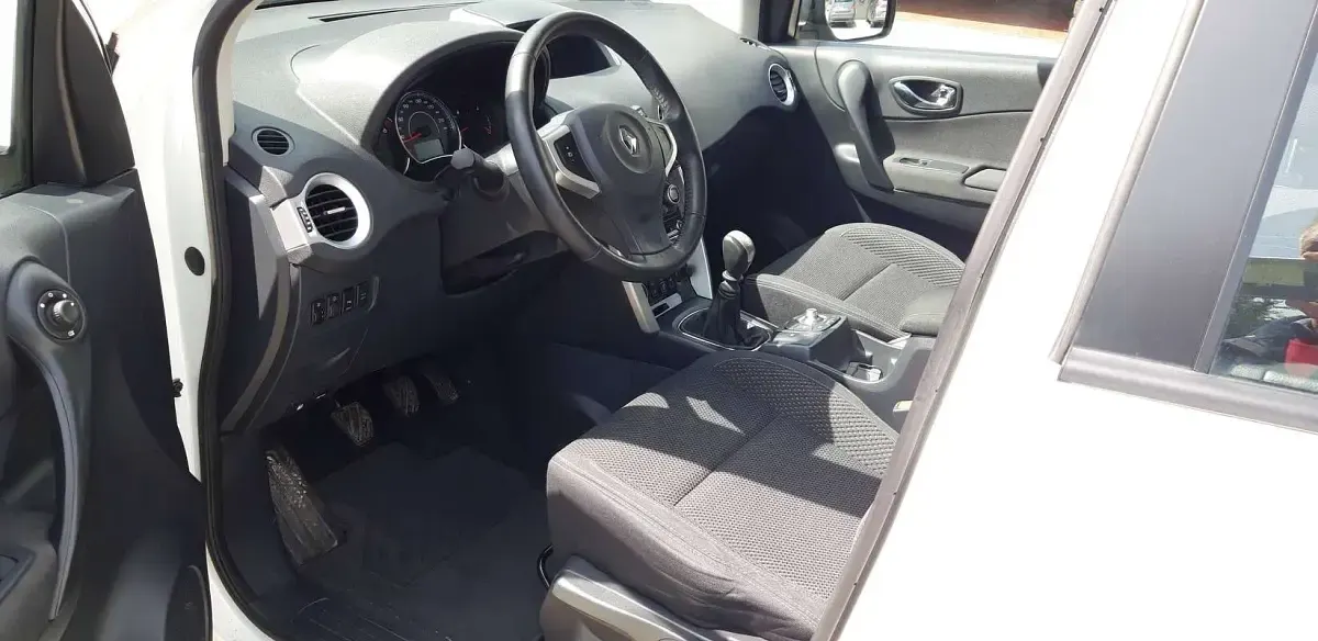 Usata Renault Koleos Dynamique 150 CV (110 kW) 2012 Bianco SUV
