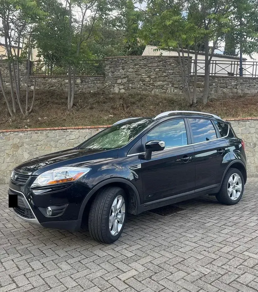 Usata Ford Kuga Titanium 163 CV (119 kW) 2011 Nero SUV