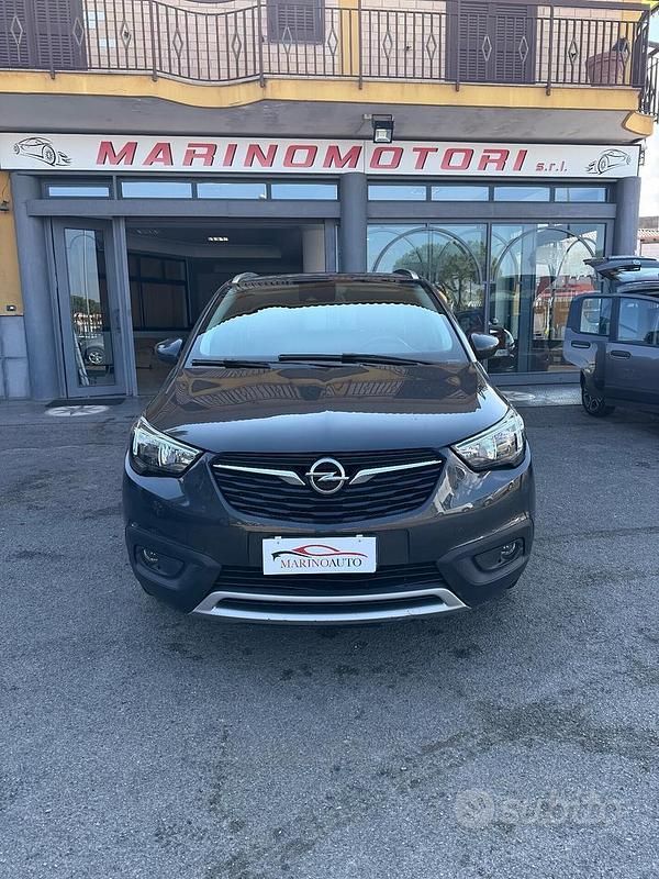 Grigio Usata 2018 Opel Crossland X Innovation SUV | 8999 € (Ottimo prezzo) - Immagine 1/4