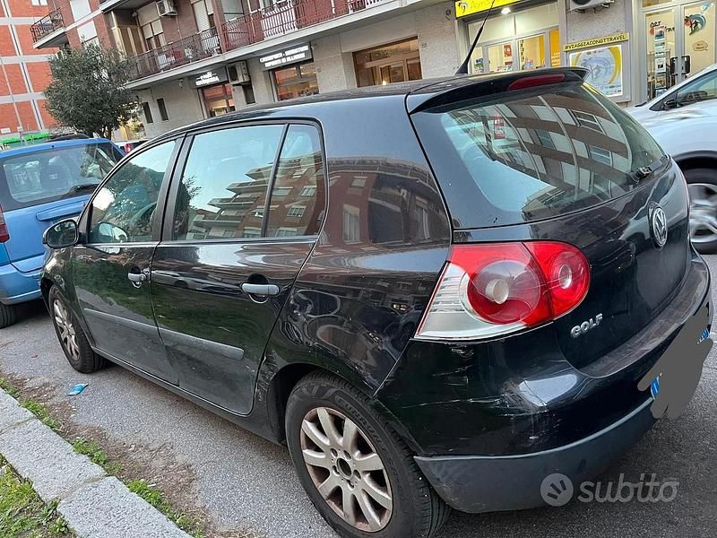 Usata VW Golf V 105 CV (77 kW) 2007 Nero Berlina