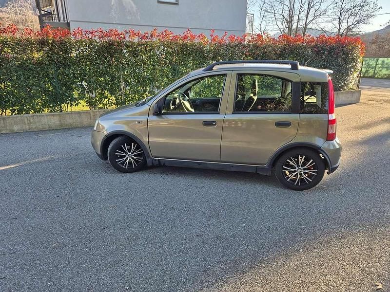 Usata Fiat Panda Dynamic 60 CV (44 kW) 2009 Beige Utilitaria