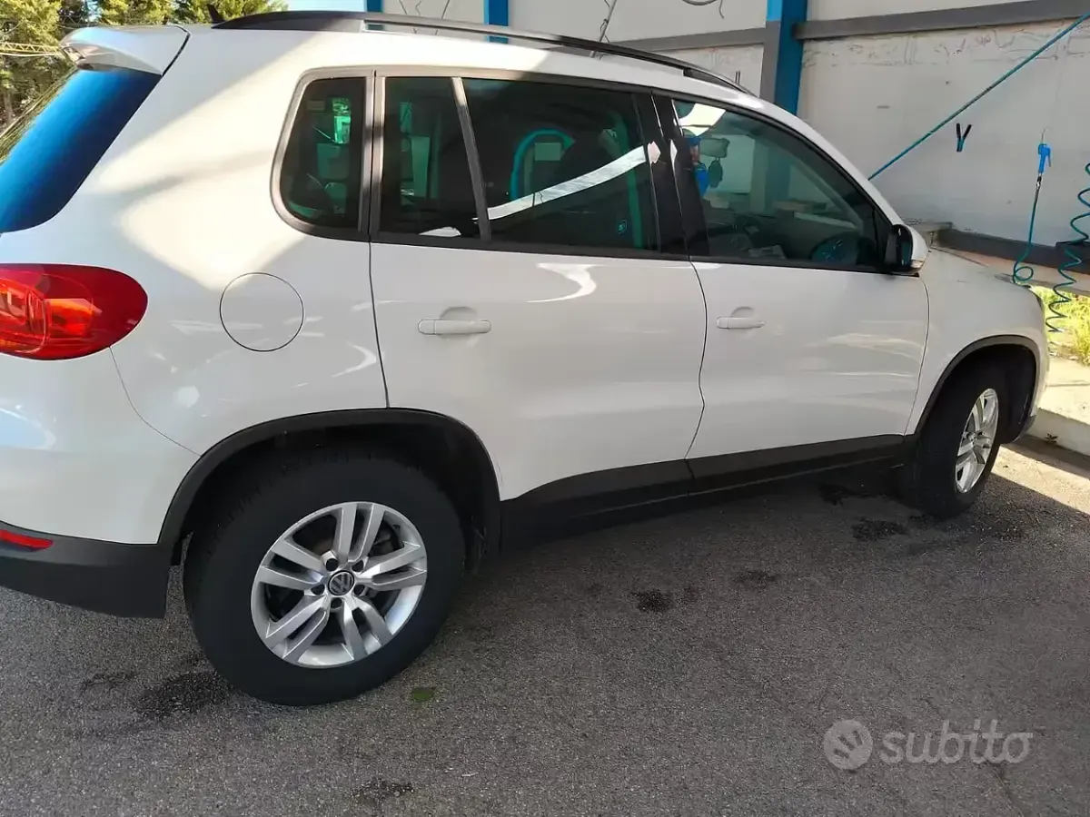 Usata VW Tiguan 140 CV (102 kW) 2011 Bianco SUV