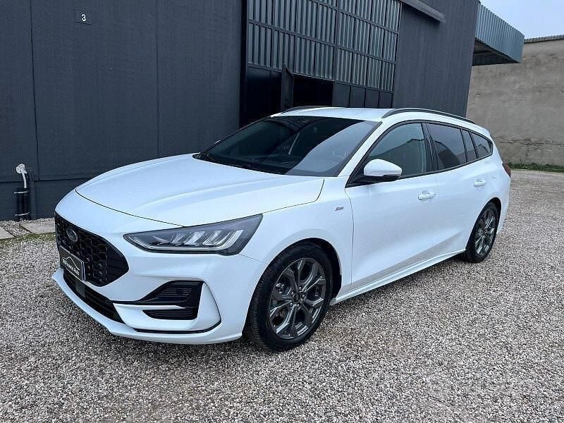 Bianco Usata 2024 Ford Focus ST-Line Station wagon | 23.500 € (Buon prezzo) - Immagine 1/4