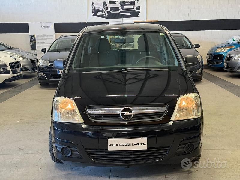 Usata Opel Meriva Cosmo 74 CV (54 kW) 2009 Nero Monovolume