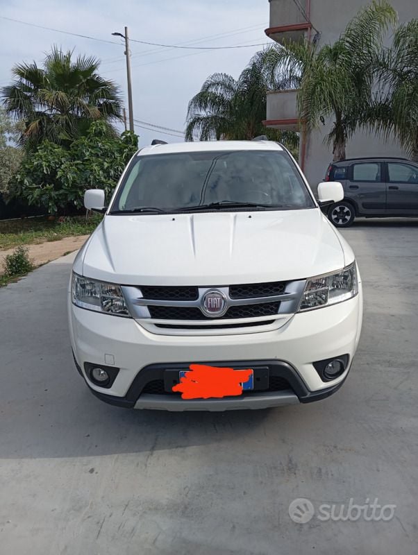 Usata 2013 Fiat Freemont SUV | 6000 € (Super prezzo) - Immagine 1/4