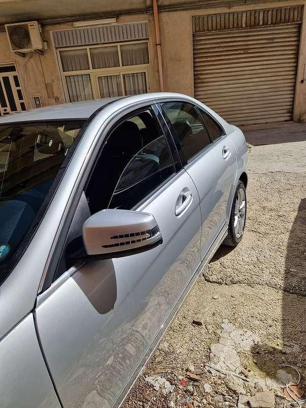 Usata Mercedes C220 170 CV (125 kW) 2010 Argento Berlina