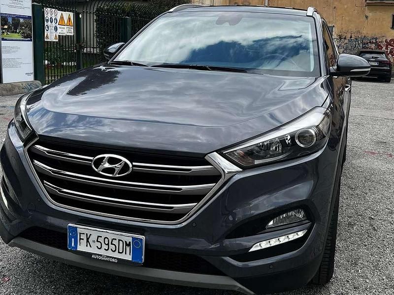 Usata Hyundai Tucson Xpossible 116 CV (85 kW) 2017 Grigio SUV