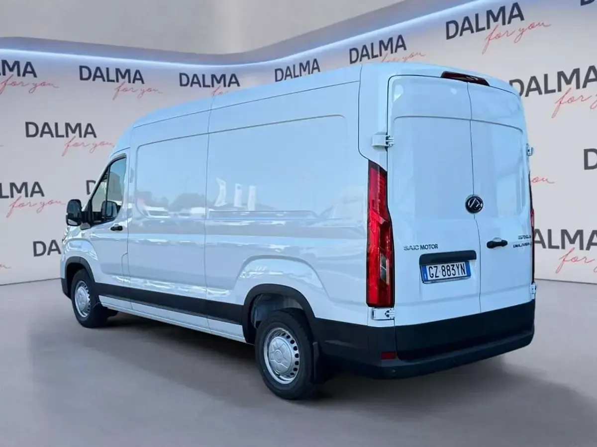 Nuova Maxus V90 150 CV (110 kW) 2025 Bianco Furgone