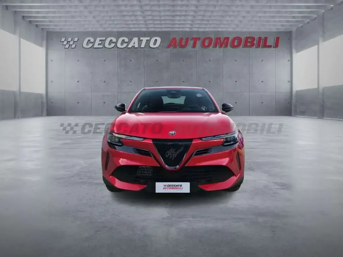 Nuova Alfa Romeo GT Junior 145 CV (106 kW) 2026 Rosso SUV