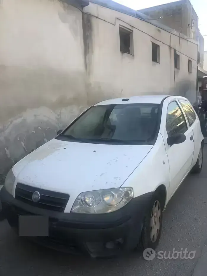 Usata Fiat Punto 69 CV (50 kW) 2006 Utilitaria