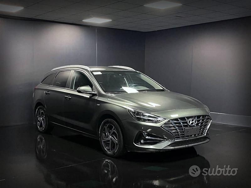 Usata Hyundai i30 Prime 120 CV (88 kW) 2022 Grigio Station wagon