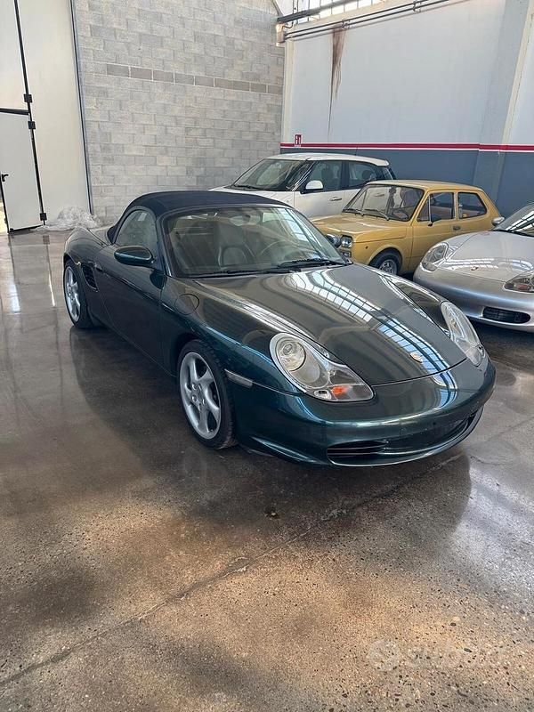 Usata Porsche Boxster 228 CV (167 kW) 2003 Verde Cabrio