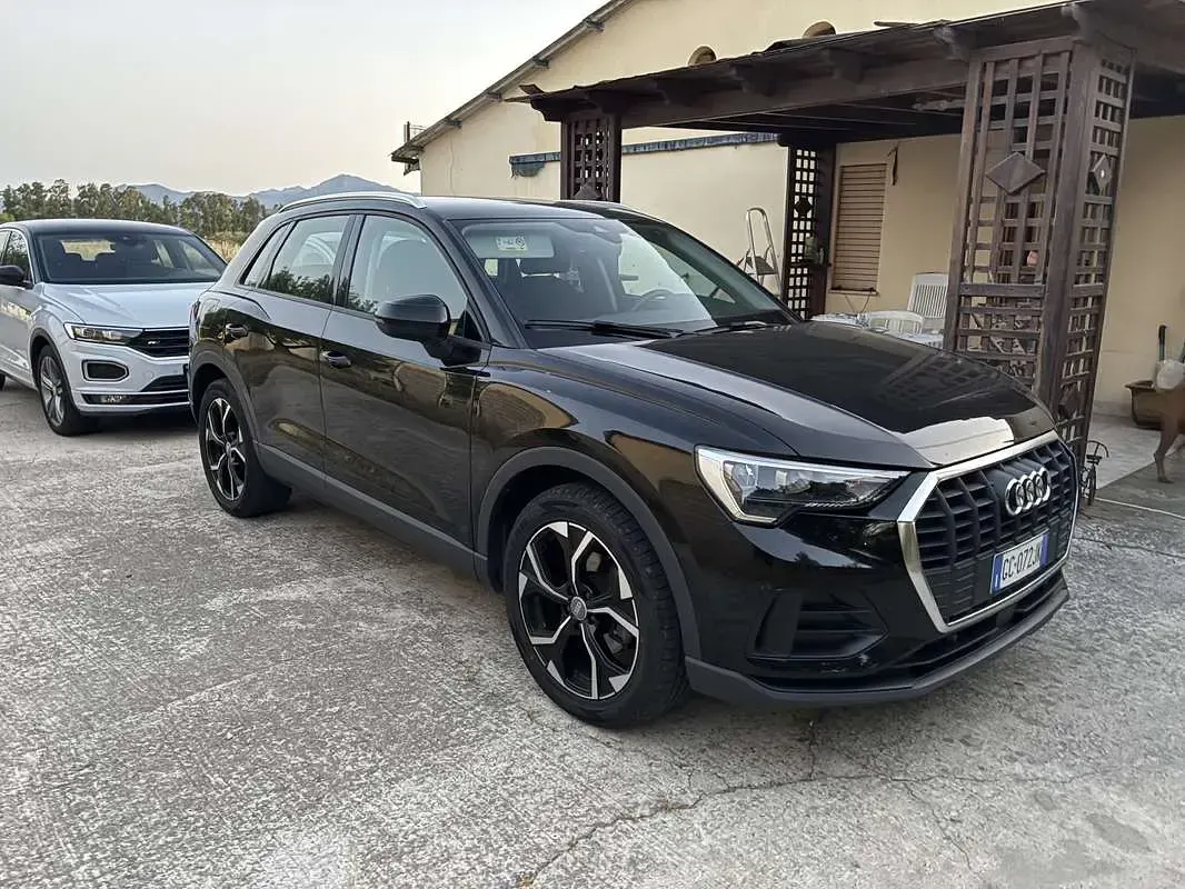 Usata Audi Q3 Ambiente 150 CV (110 kW) 2020 Nero SUV