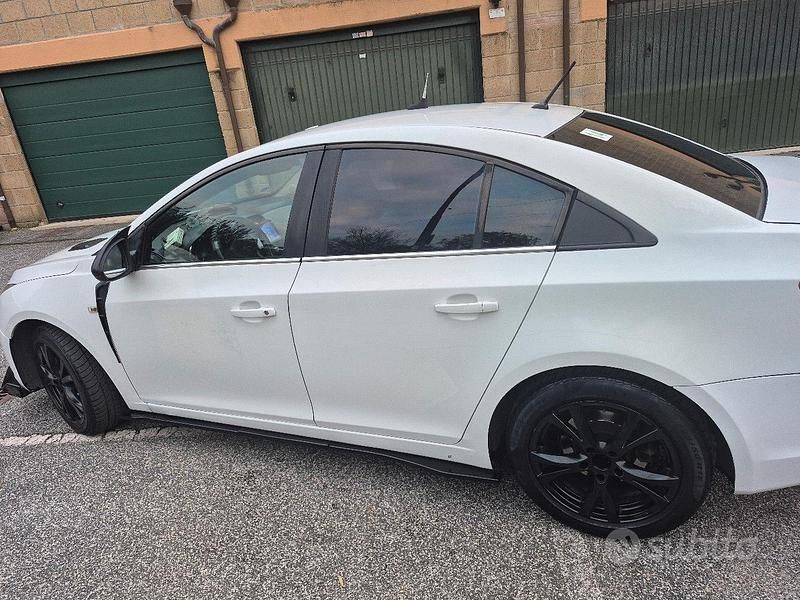 Usata Chevrolet Cruze 163 CV (119 kW) 2011 Bianco Berlina