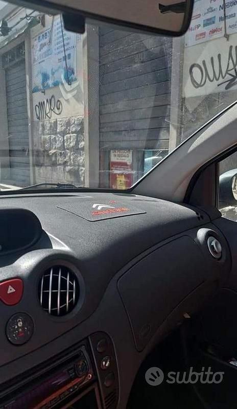 Usata Citroën C2 70 CV (51 kW) 2004 Utilitaria