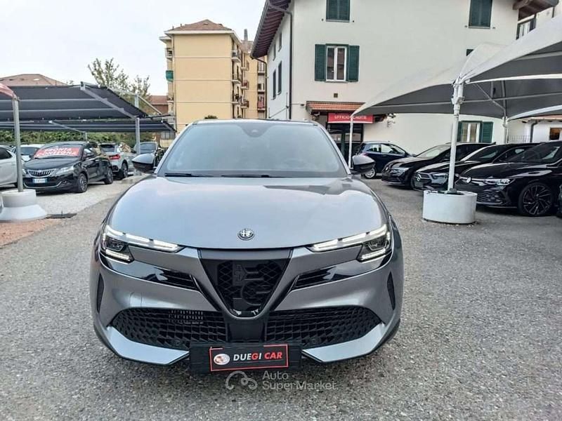 Nuova Alfa Romeo Junior Edizione Speciale 136 CV (100 kW) 2025 Grigio SUV