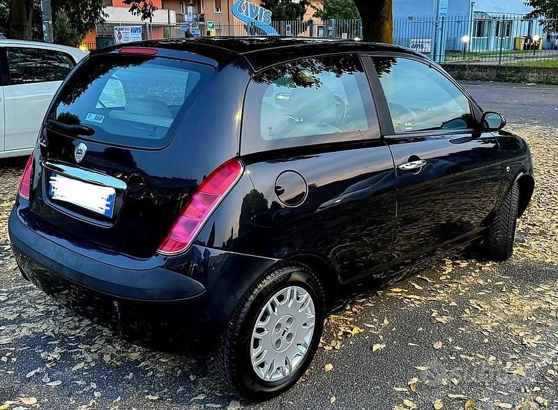 Usata Lancia Ypsilon 80 CV (58 kW) 2005 Utilitaria