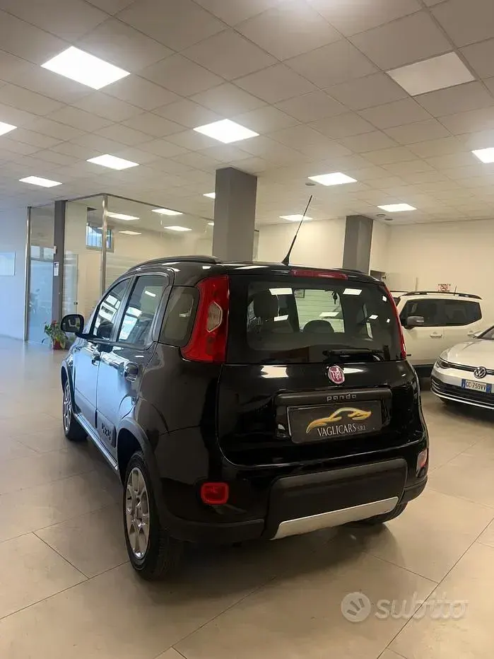 Usata Fiat Panda 4x4 S 75 CV (55 kW) 2013 Nero Utilitaria