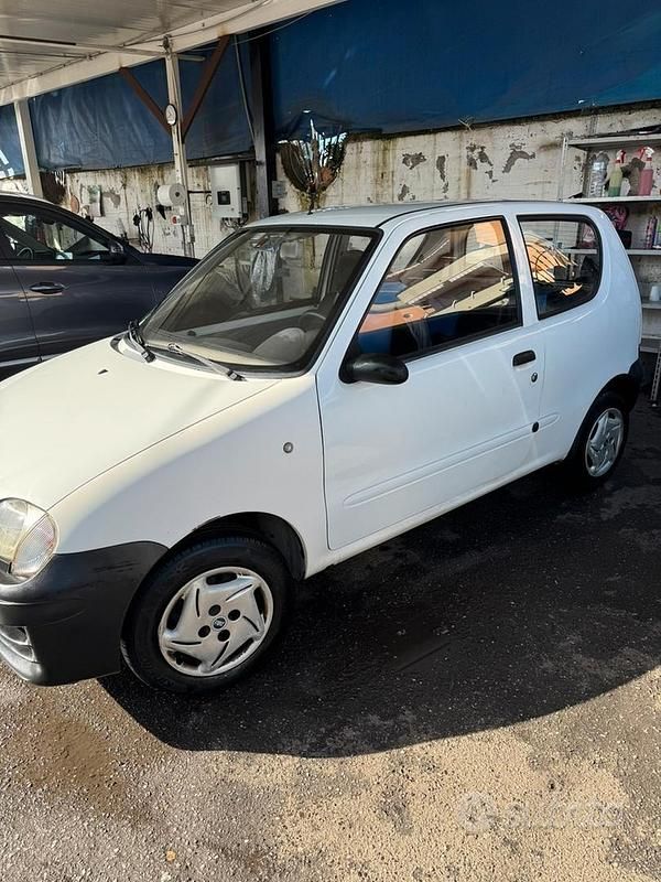 Usata Fiat 600 2004 Bianco Utilitaria