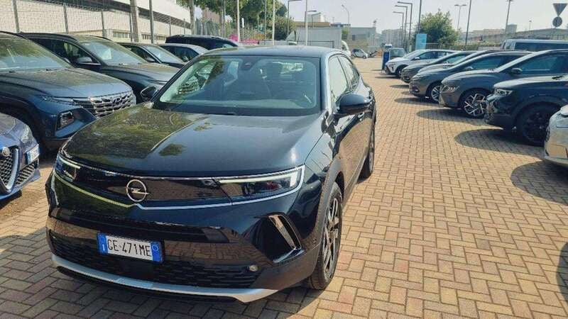 Usata Opel Mokka Elegance 101 CV (74 kW) 2021 Nero SUV