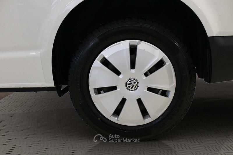 Usata VW Caravelle Trendline 110 CV (80 kW) 2022 Bianco Monovolume