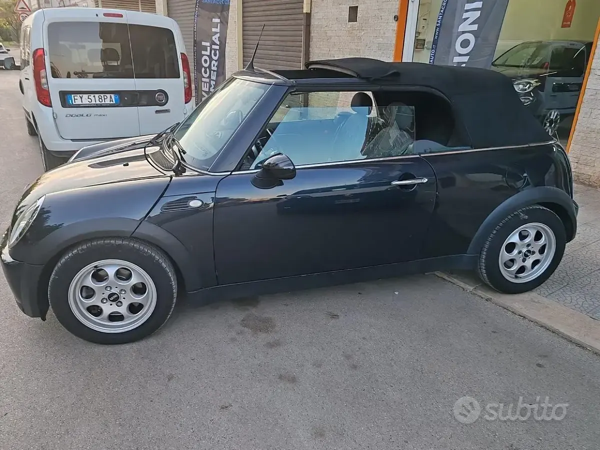 Usata Mini One Cabriolet Classic 90 CV (66 kW) 2008 Nero Cabrio
