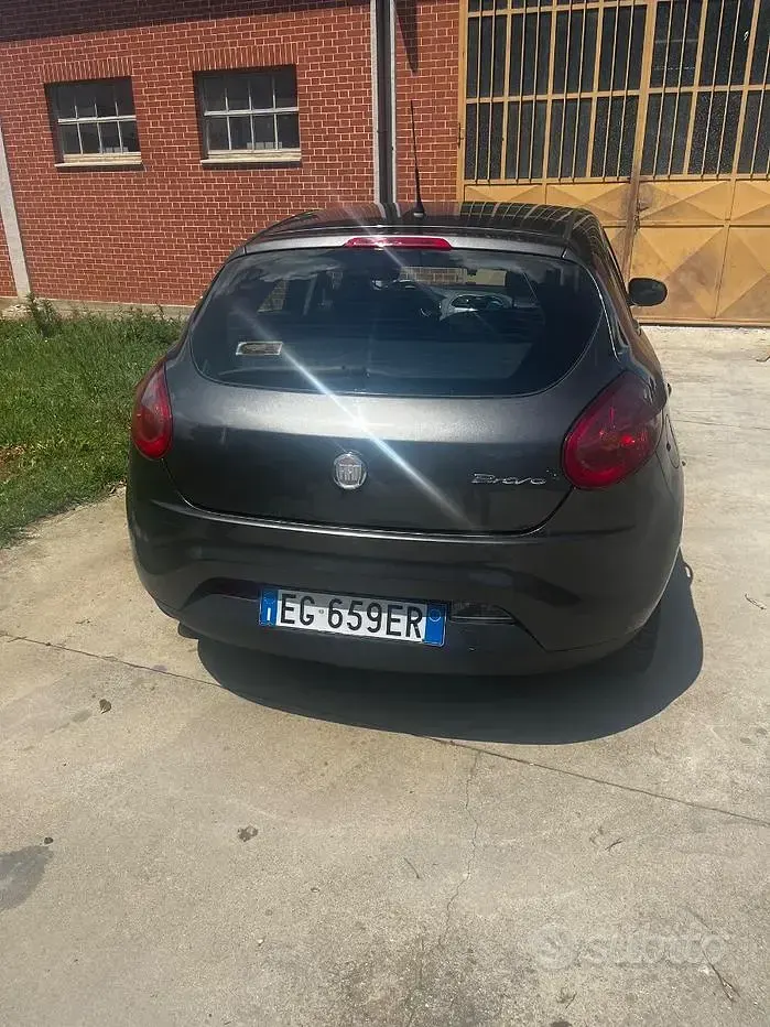 Usata Fiat Bravo 105 CV (77 kW) 2012 Utilitaria