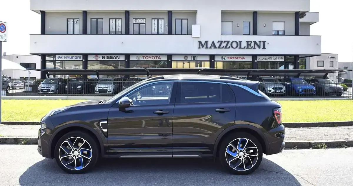 Usata Lynk & Co 01 179 CV (131 kW) 2022 Nero SUV