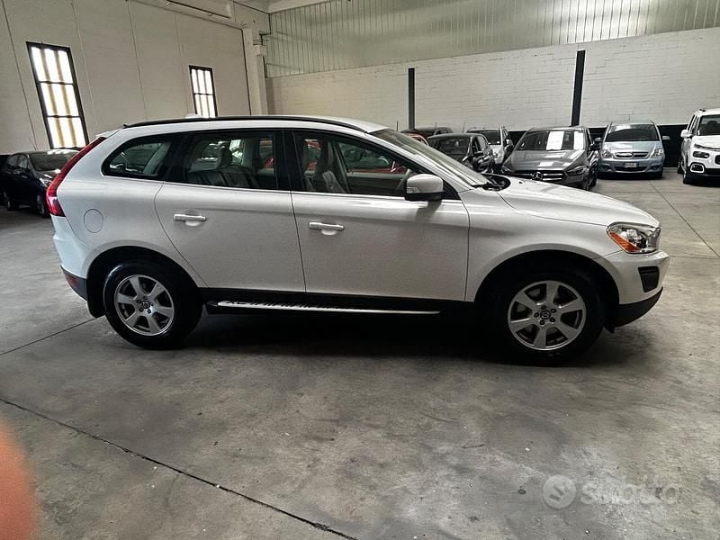 Usado Volvo XC60 163 CV (119 kW) 2010 Blanco SUV