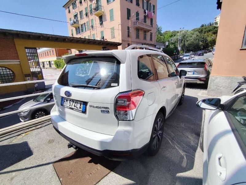 Usata Subaru Forester Sport 147 CV (108 kW) 2017 .bianco SUV