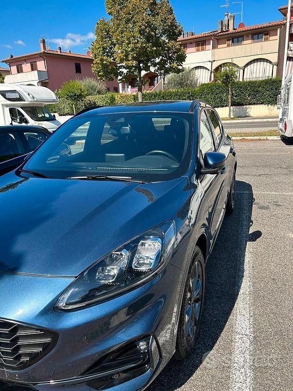 Usata Ford Kuga ST-Line X 120 CV (88 kW) 2020 Blu/azzurro SUV