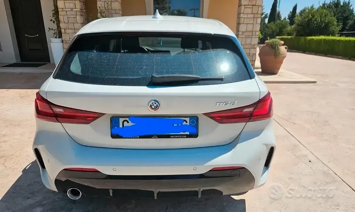 Usata BMW 116 M Sport 116 CV (85 kW) 2022 Bianco Utilitaria