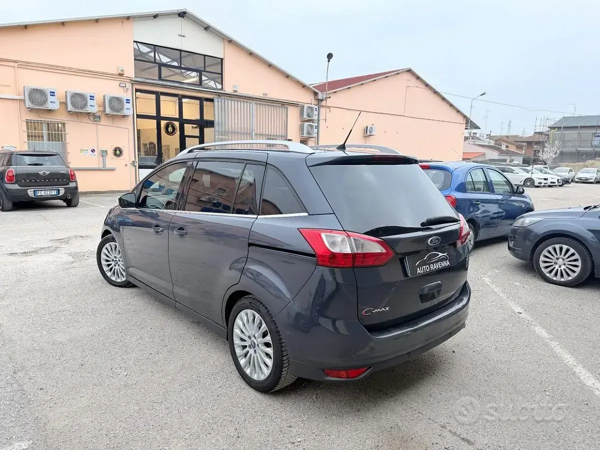 Usata Ford C-MAX 116 CV (85 kW) 2011 Grigio Monovolume