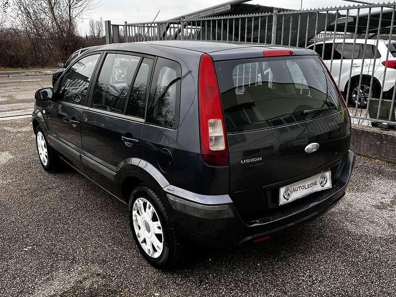 Usata Ford Fusion 79 CV (58 kW) 2006 Other Monovolume