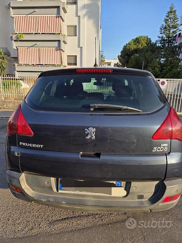 Usata Peugeot 3008 Premium 112 CV (82 kW) 2011 Station wagon