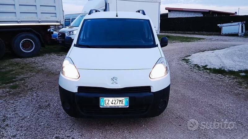 Usata Peugeot Partner 2015 Bianco Monovolume