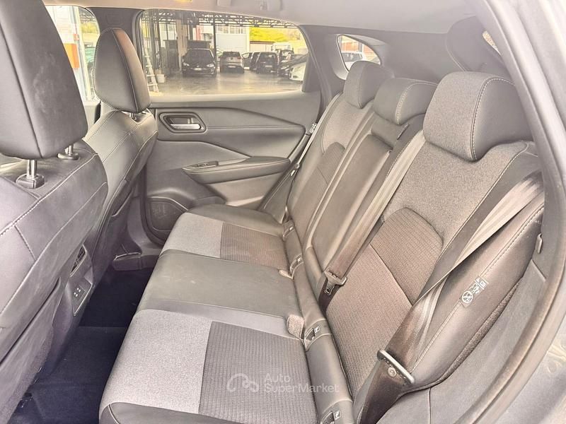 Usata Nissan Qashqai 140 CV (102 kW) 2025 Gray SUV