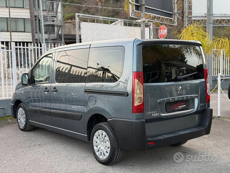 Usata Peugeot TePee Comfort 120 CV (88 kW) 2007 Grigio Monovolume