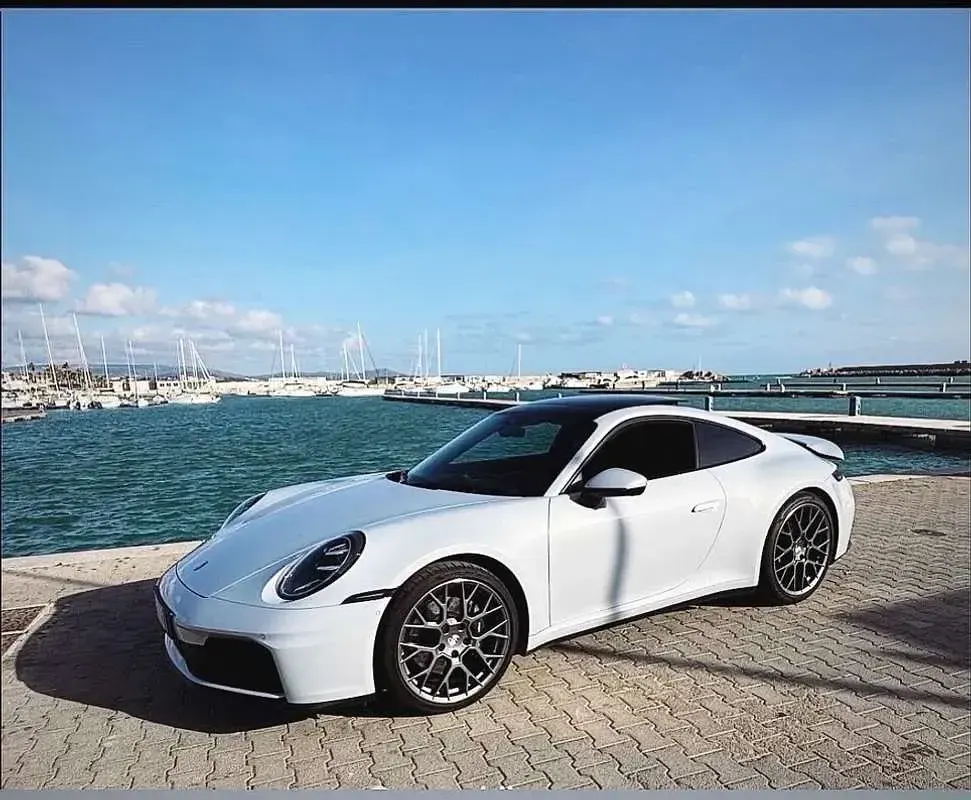 Usata Porsche 911 Carrera 394 CV (289 kW) 2024 Coupé