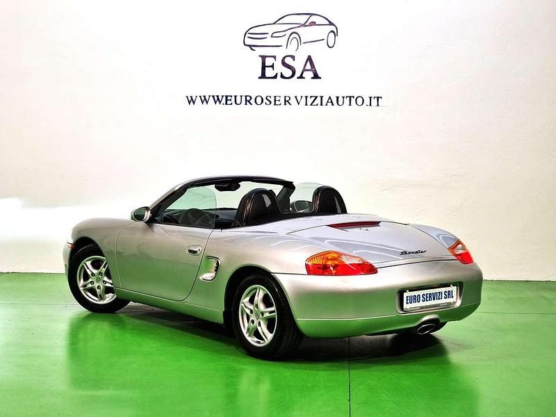 Usata Porsche Boxster 220 CV (161 kW) 2002 Argento Cabrio