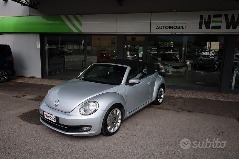 Usata VW Beetle Cabriolet Design 105 CV (77 kW) 2014 Grigio Cabrio