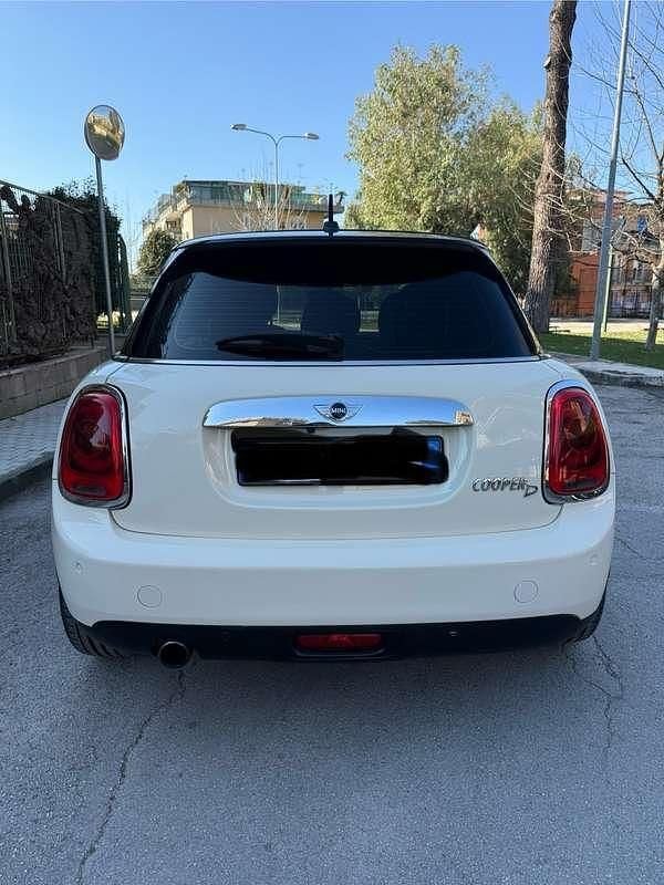 Usata Mini Cooper D Business 116 CV (85 kW) 2015 Bianco Utilitaria