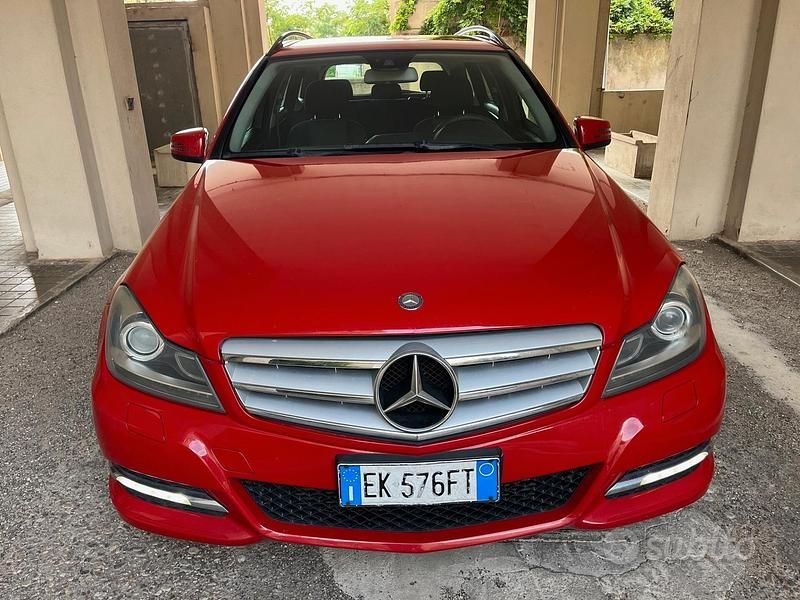 Usata Mercedes C220 Executive 170 CV (125 kW) 2011 Rosso Station wagon